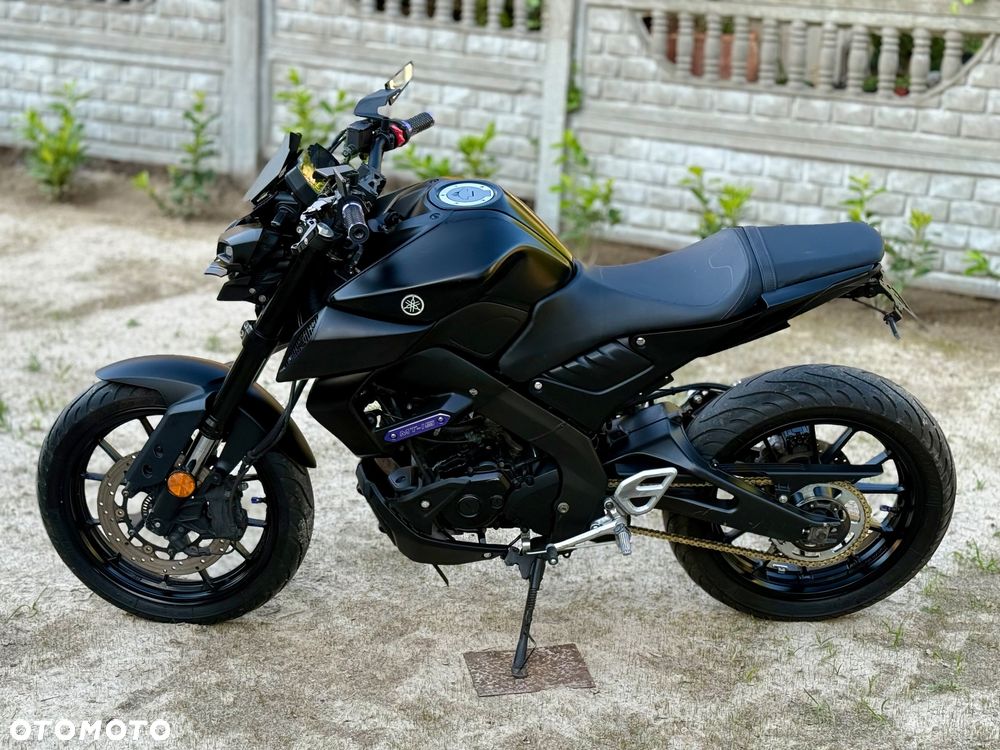 Yamaha MT - 8