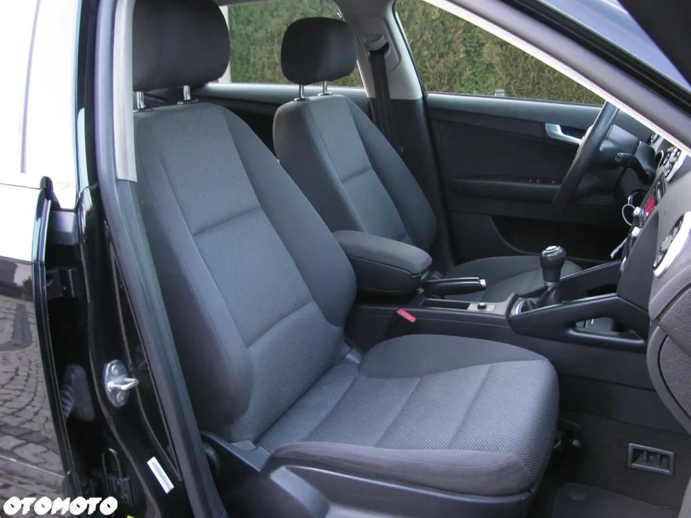 Audi A3 Sportback 1.6 Ambition - 12