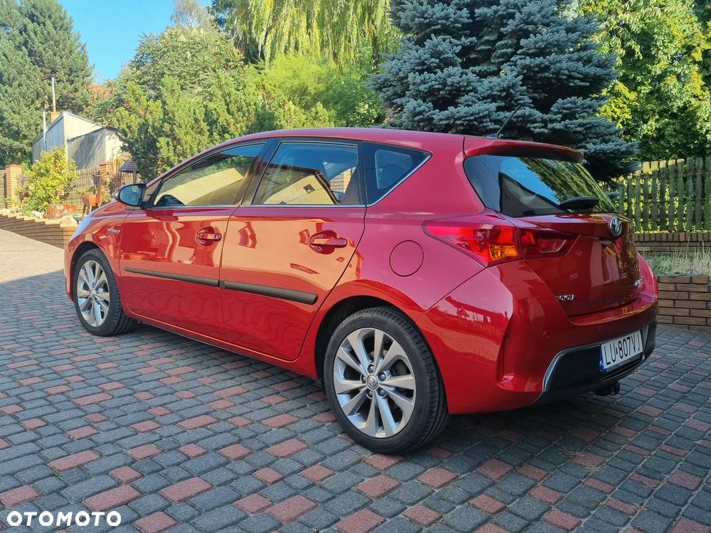 Toyota Auris 1.8 HSD Luna - 4
