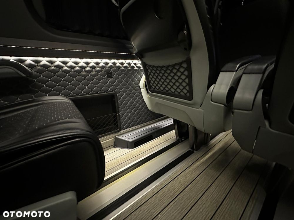 Mercedes-Benz Sprinter - 29