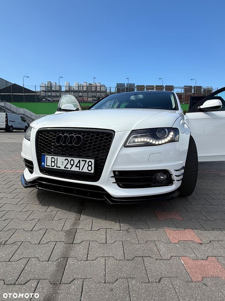 Audi A4 Avant - 1