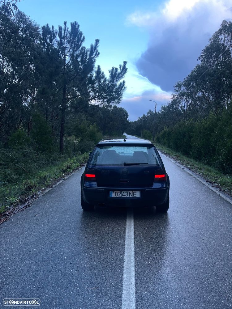 VW Golf 1.9 TDi Highline - 8