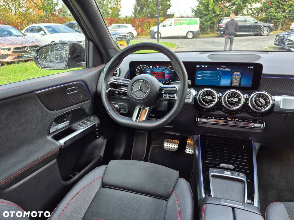 Mercedes-Benz GLB 200 AMG Line 7G-DCT - 25