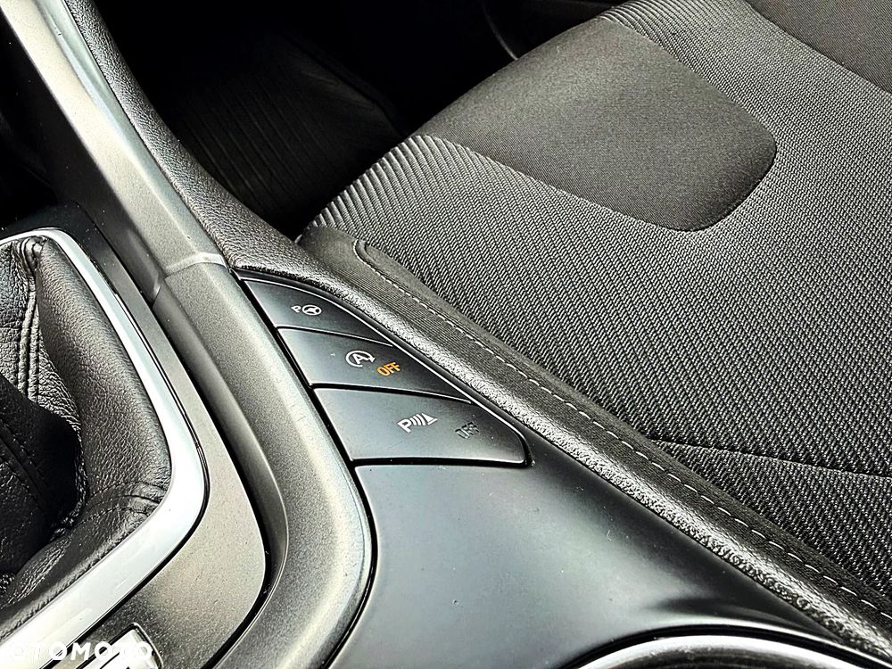 Ford Mondeo 2.0 TDCi STart-Stopp Titanium - 36