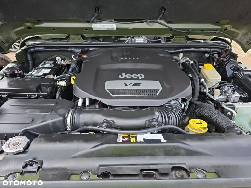 Jeep Wrangler Unlimited 3.6 Automatik 75th Anniversary - 12