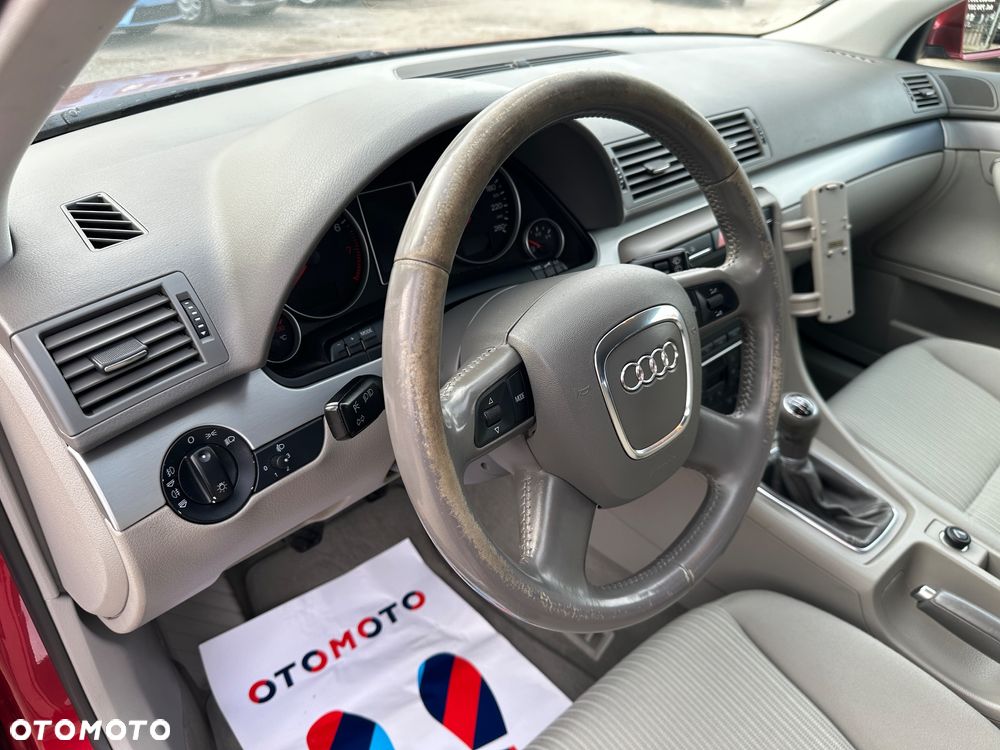 Audi A4 Avant - 19