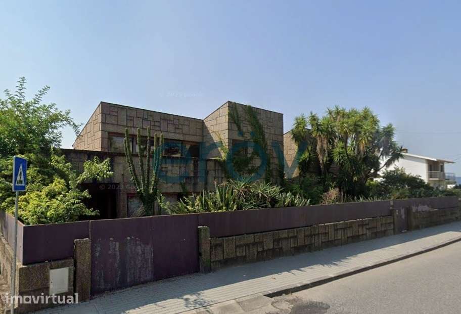 Moradia Unifamiliar com Piscina em Azurém, Guimarães – Próxima da Univ - Grande imagem: 2/30