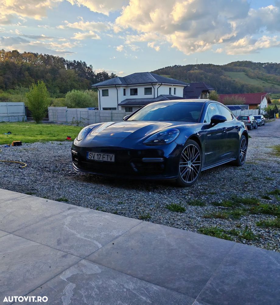 Porsche Panamera 4 E-Hybrid Executive - 1