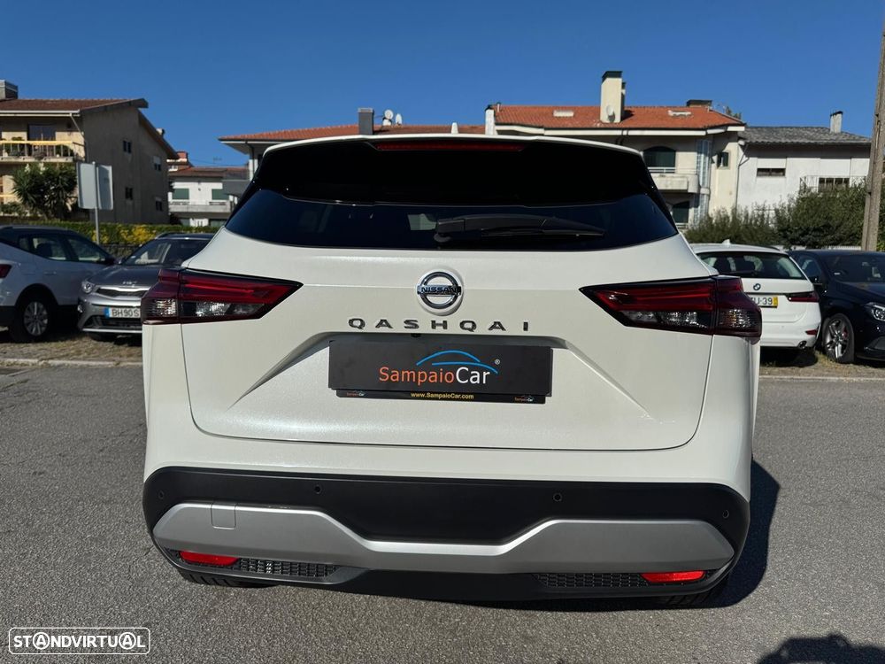 Nissan Qashqai 1.3 DIG-T N-Connecta J18 - 12