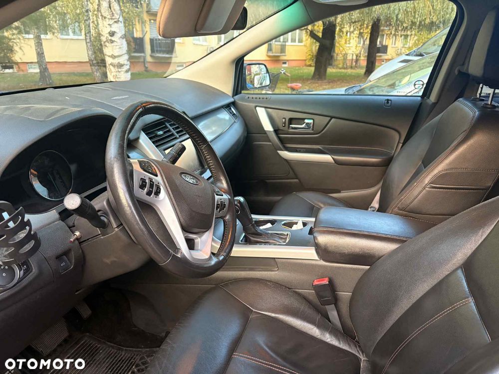 Ford Edge - 4