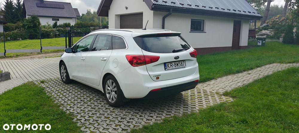 Kia Ceed Cee'd 1.6 GDI Business Line - 2