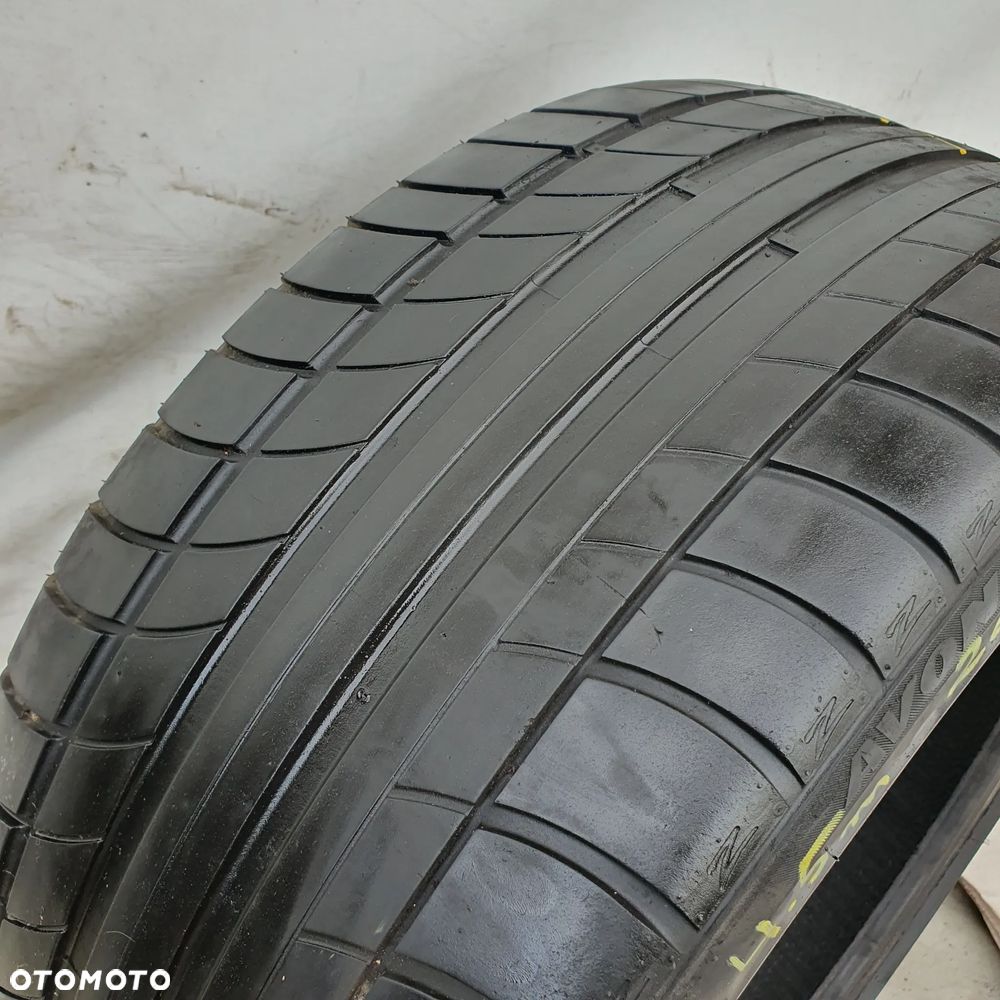 Opona AVON 255/35 R20 - 8