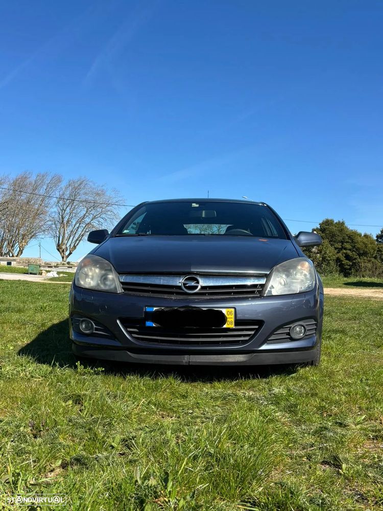 Opel Astra GTC 1.7 CDTI - 11