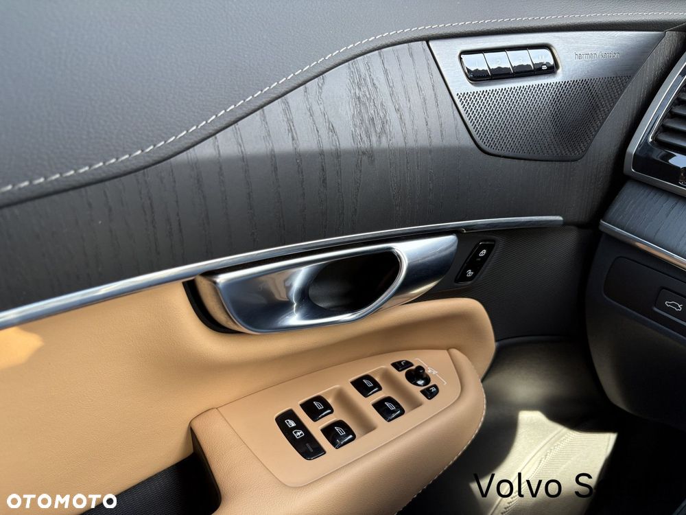 Volvo XC 90 - 18