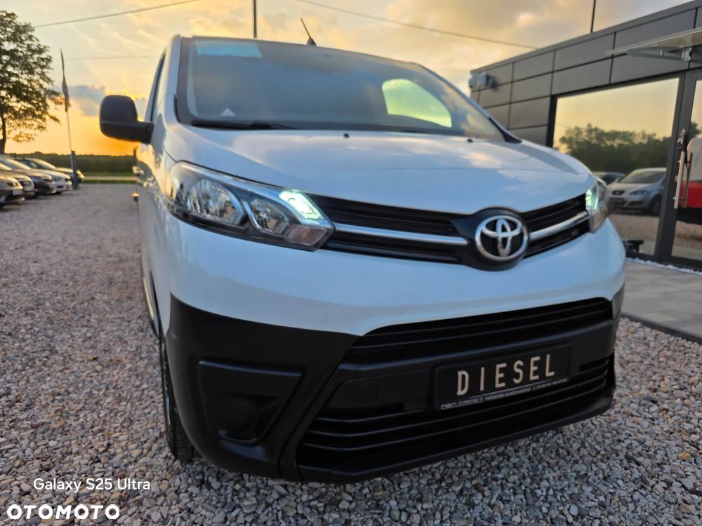 Toyota ProAce - 25