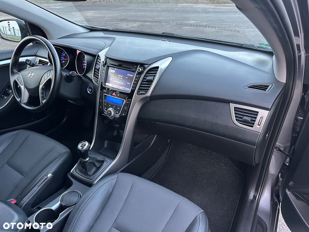 Hyundai i30 1.6 GDI Premium - 23