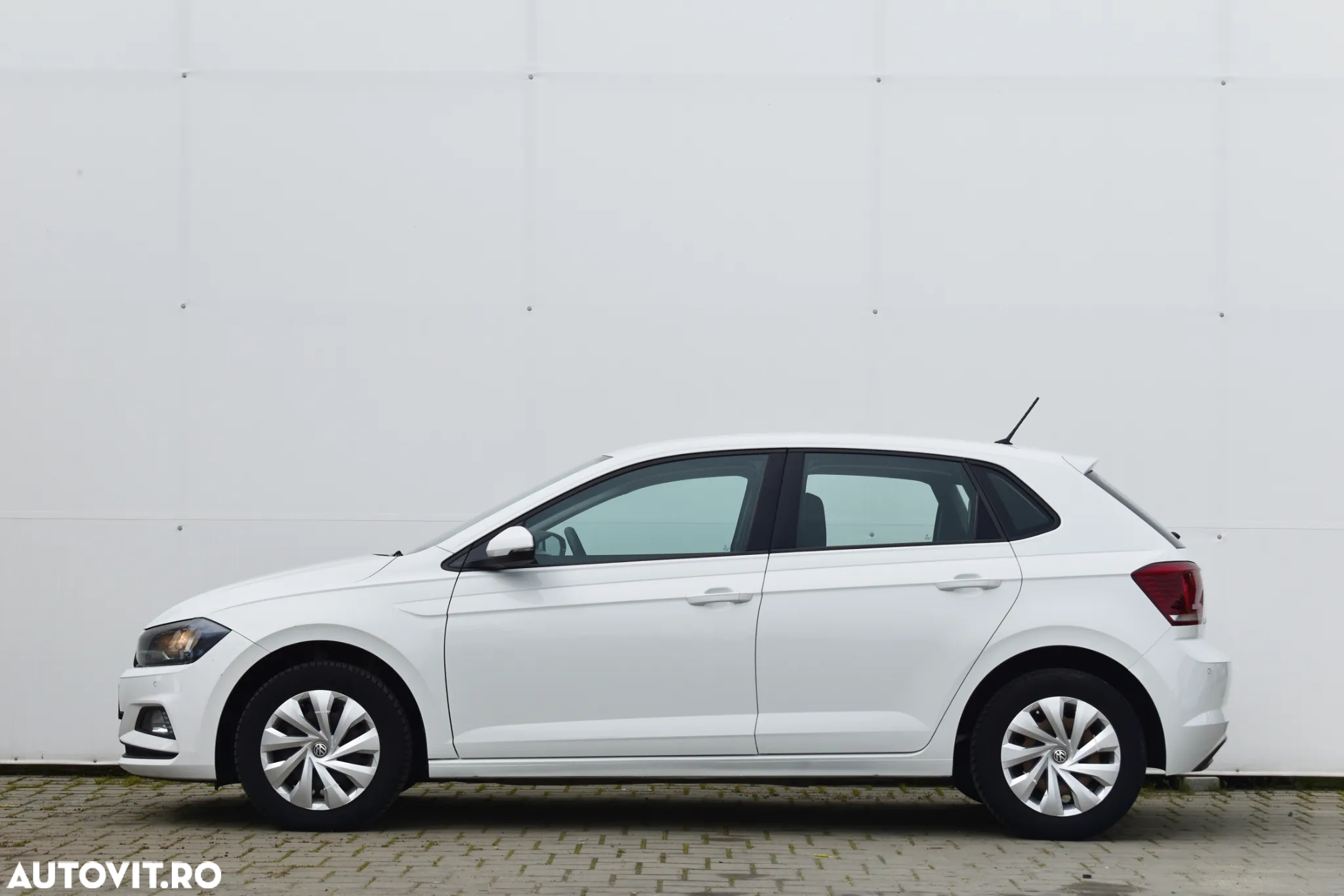 Volkswagen Polo 1.6 TDI Comfortline - 12