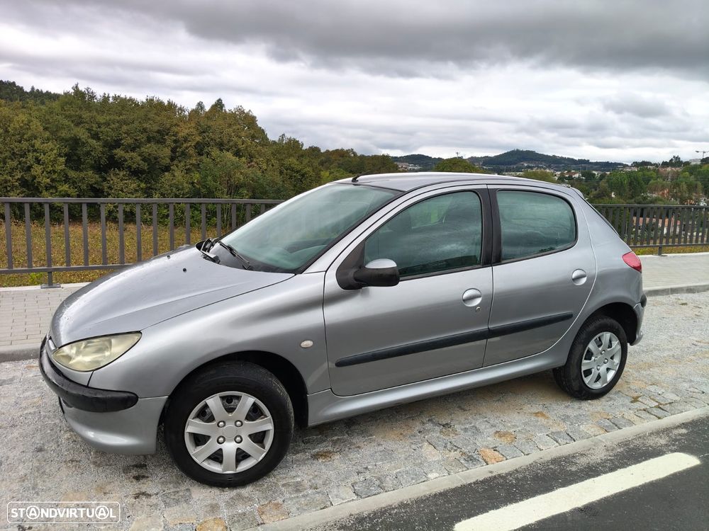 Peugeot 206 1.1 XR - 2