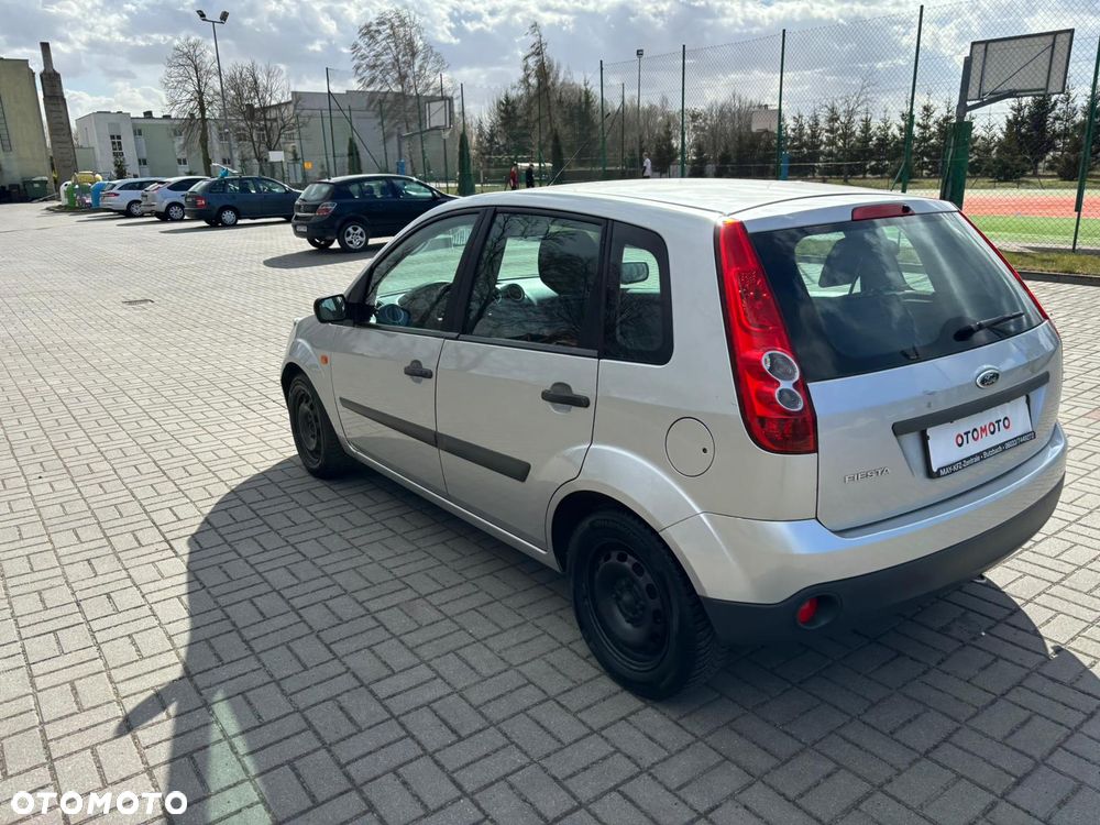 Ford Fiesta - 26