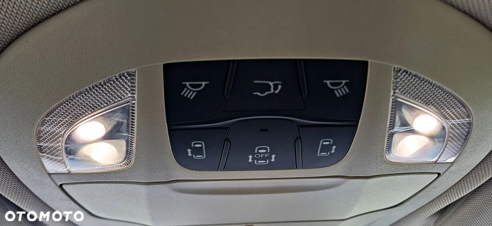 Chrysler Pacifica - 21