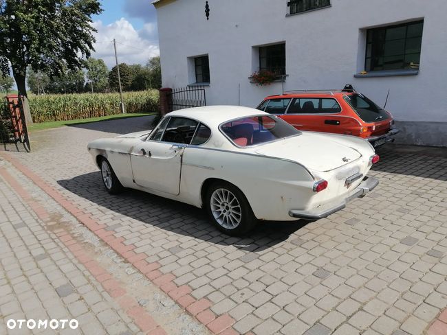 Volvo P1800