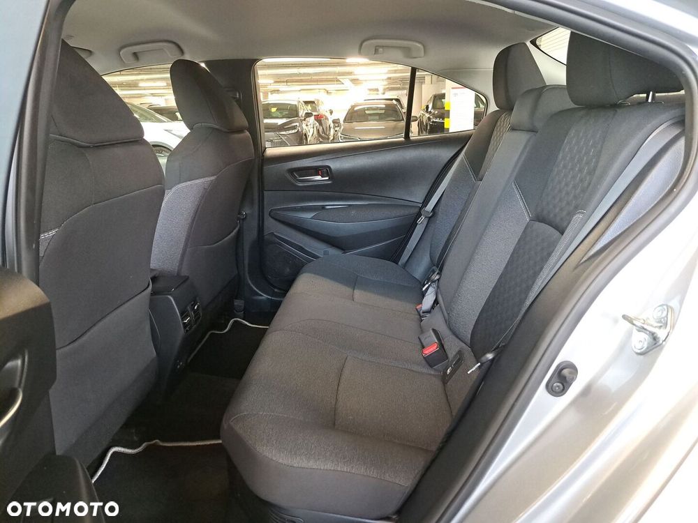 Toyota Corolla 1.8 Hybrid Comfort - 13