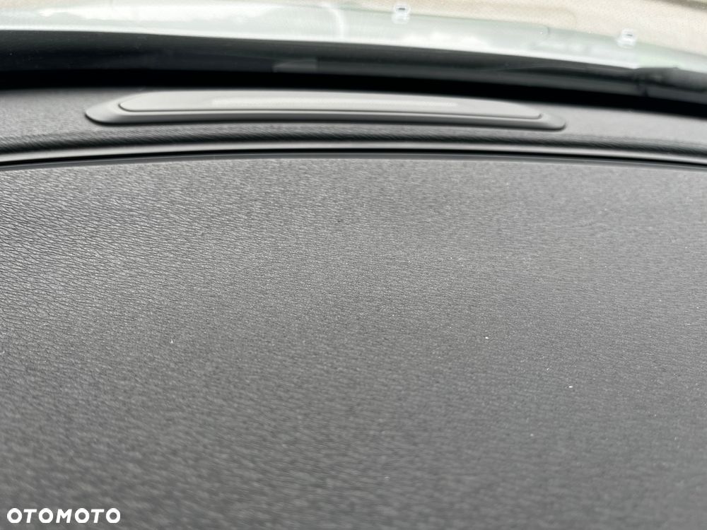 Volvo V40 D3 Summum - 37