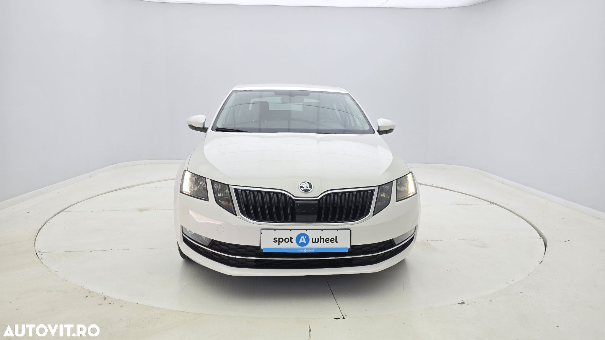 Skoda Octavia 1.6 TDI Ambition - 2