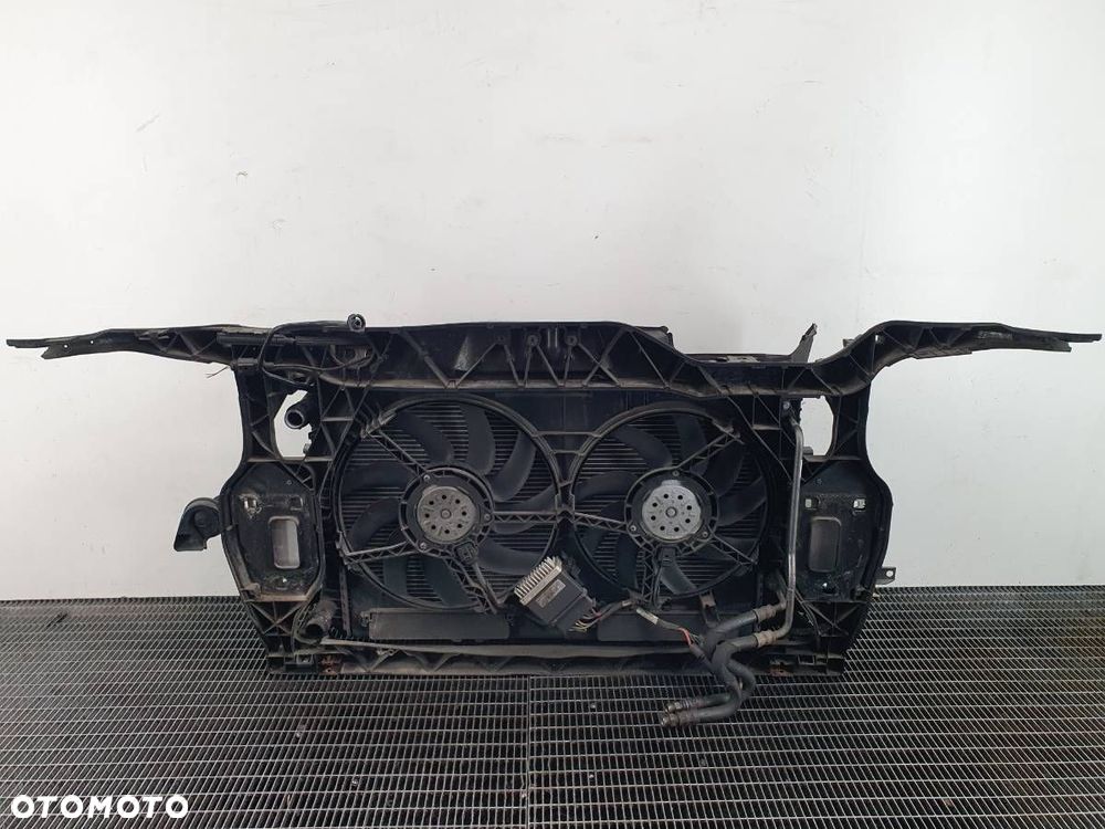 PAS PRZEDNI CHŁODNICE WODY KLIMY WENTYLATOR Q5 8R 2.0 TFSI 211KM AUTOMAT - 8