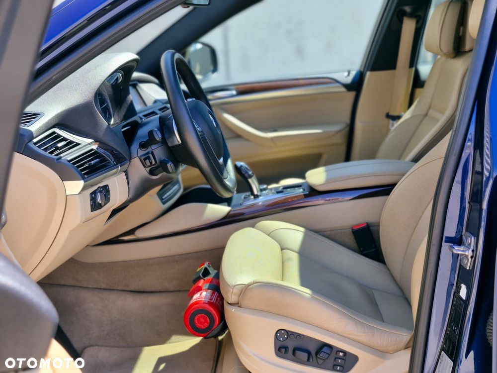 BMW X6 - 12