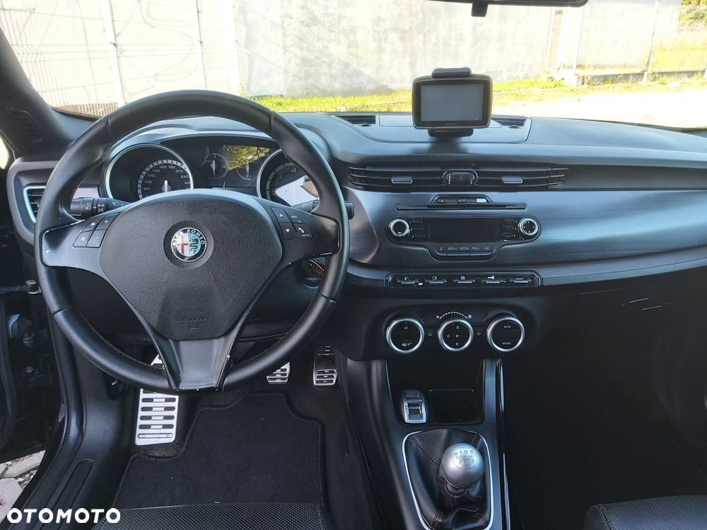 Alfa Romeo Giulietta 2.0 JTDM 16V - 23