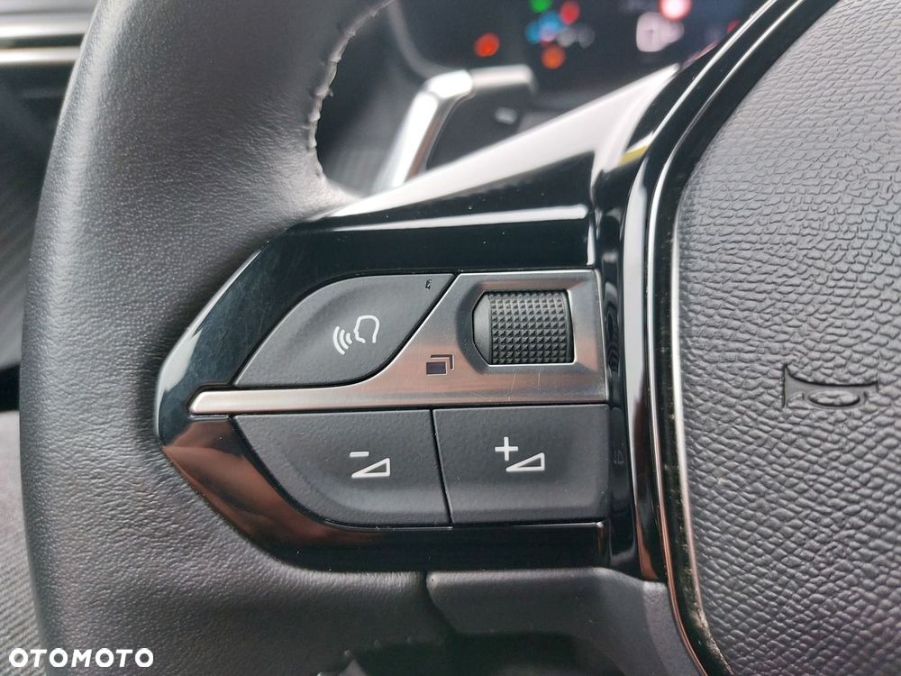 Peugeot 2008 1.2 PureTech Allure S&S EAT8 - 15