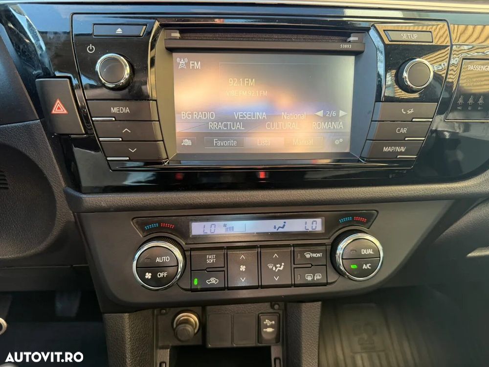 Toyota Corolla - 16