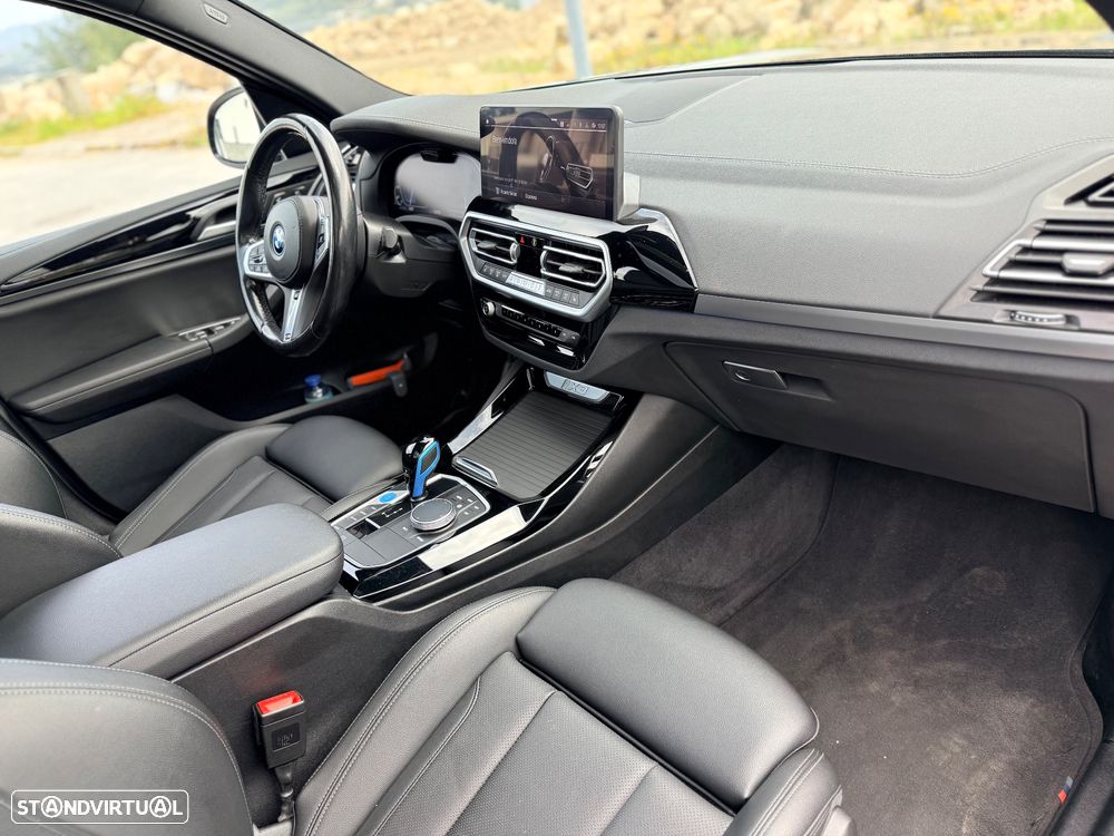 BMW iX3 M Sport Impressive - 8