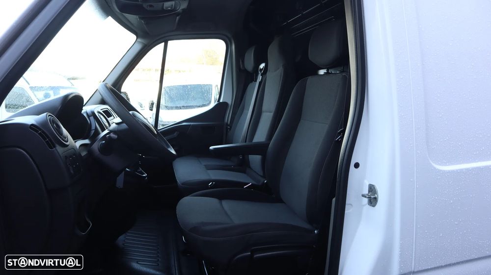 Renault Master 2.3 dci L2H2 110 - 13