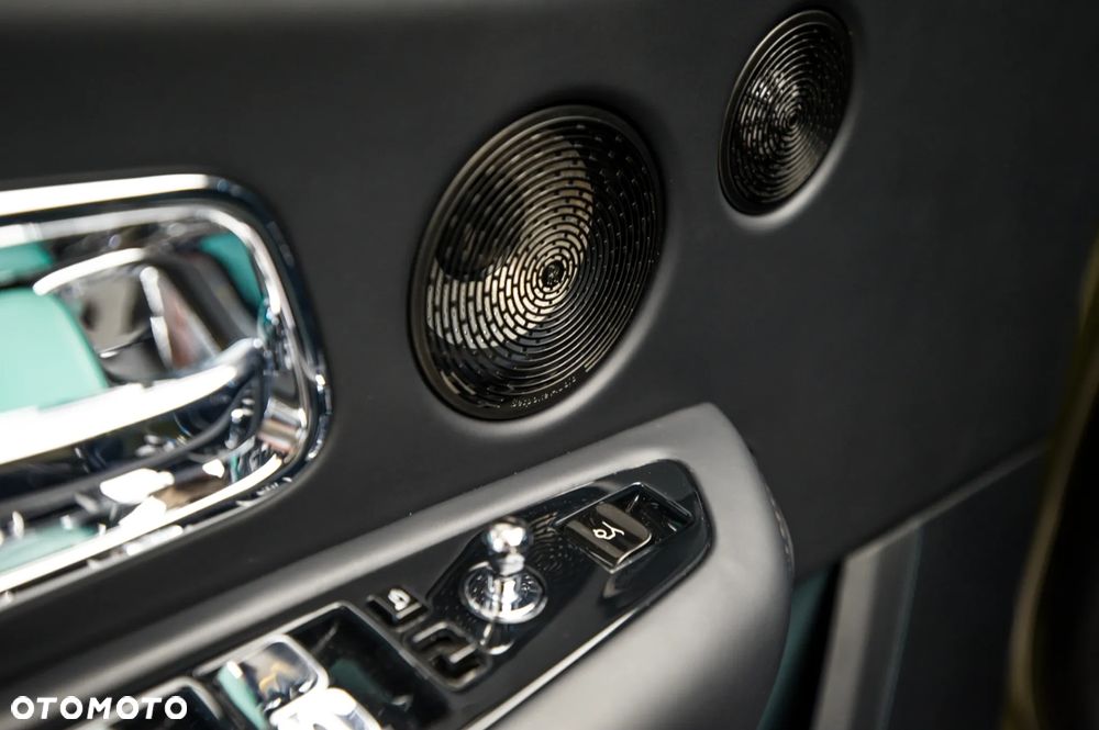 Rolls-Royce Cullinan - 24