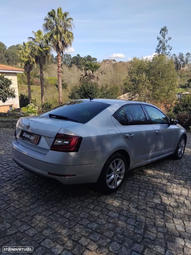 Skoda Octavia 1.6 TDI Style - 6