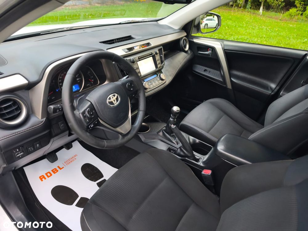 Toyota RAV4 2.0 D-4D 4x2 Start-Stop Comfort - 24
