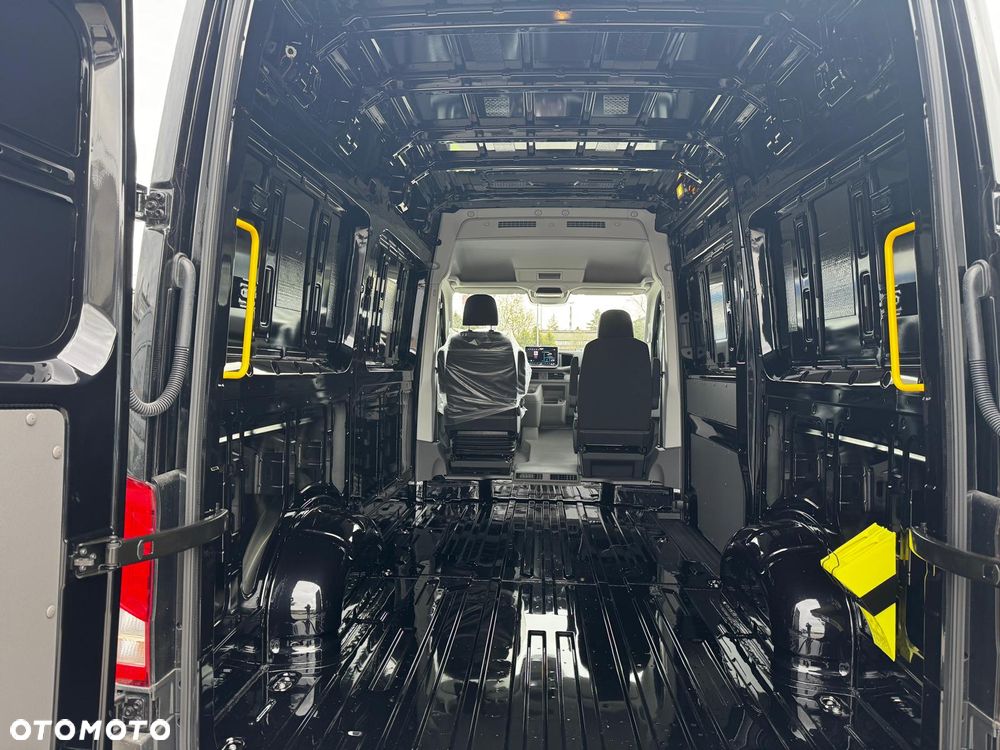 Volkswagen Crafter 35 Furgon z wysokim dachem, 2.0TDi - 9