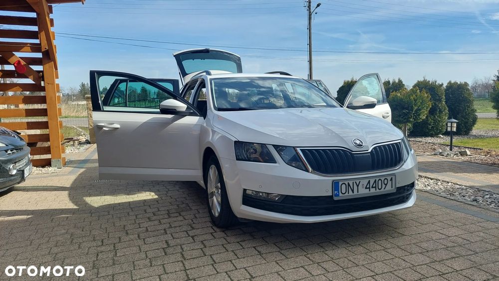 Skoda Octavia 1.6 TDI DSG Drive - 7