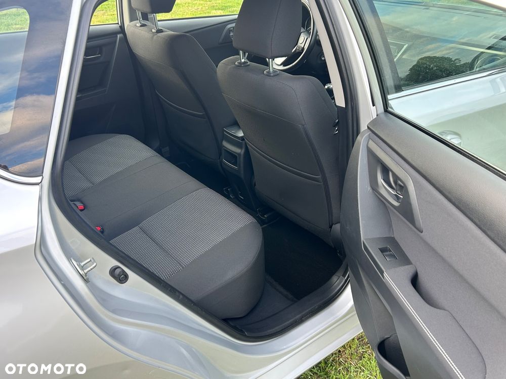 Toyota Auris 1.6 Executive - 11