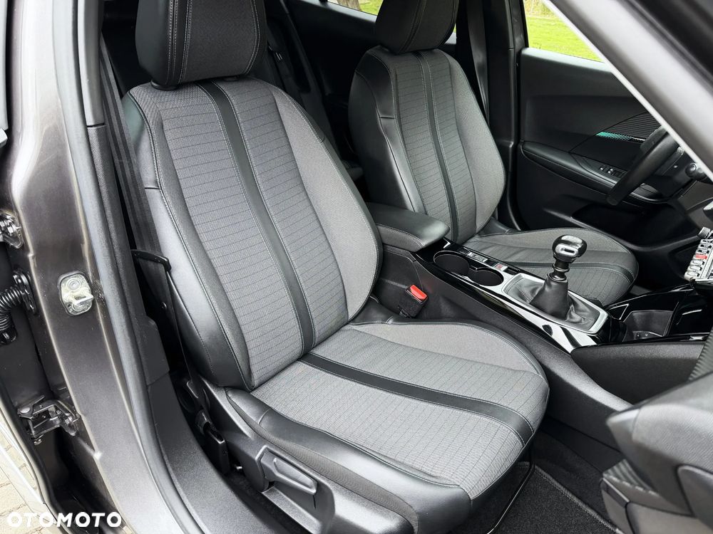 Peugeot 2008 PureTech 130 Allure Pack - 16