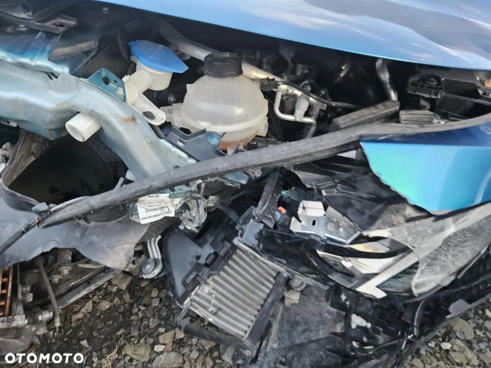 Peugeot 408 1.2 PureTech Allure Pack S&S EAT8 - 17