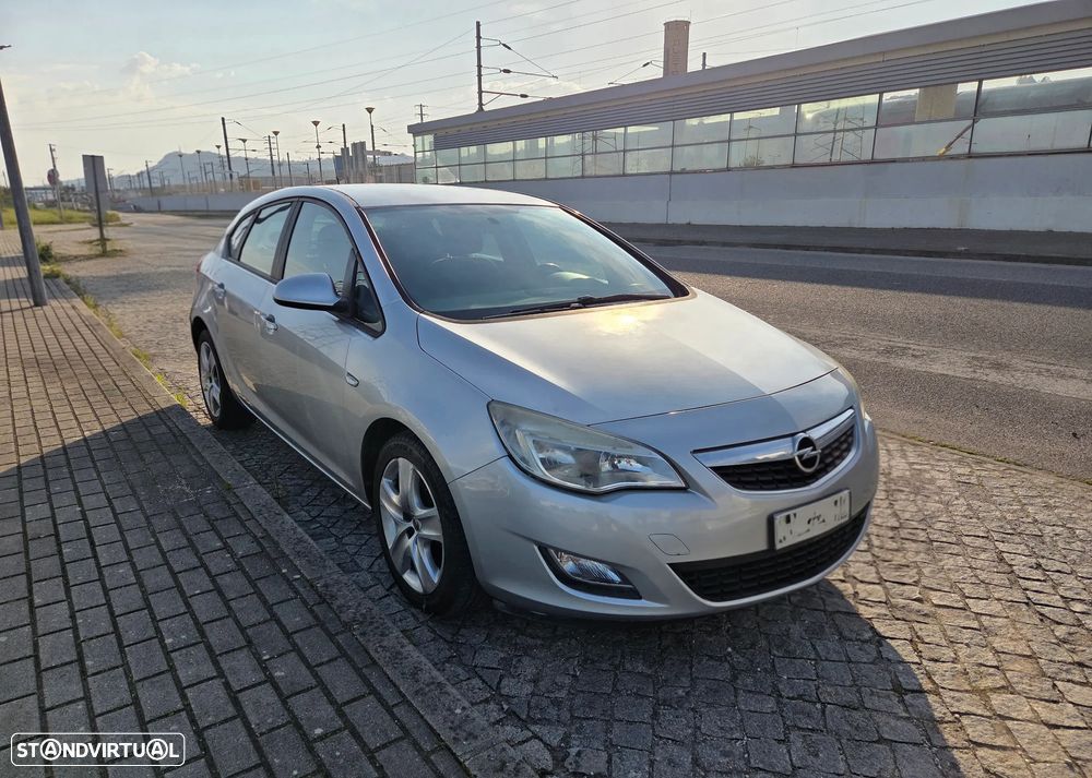 Opel Astra 1.3 CDTI Enjoy - 2