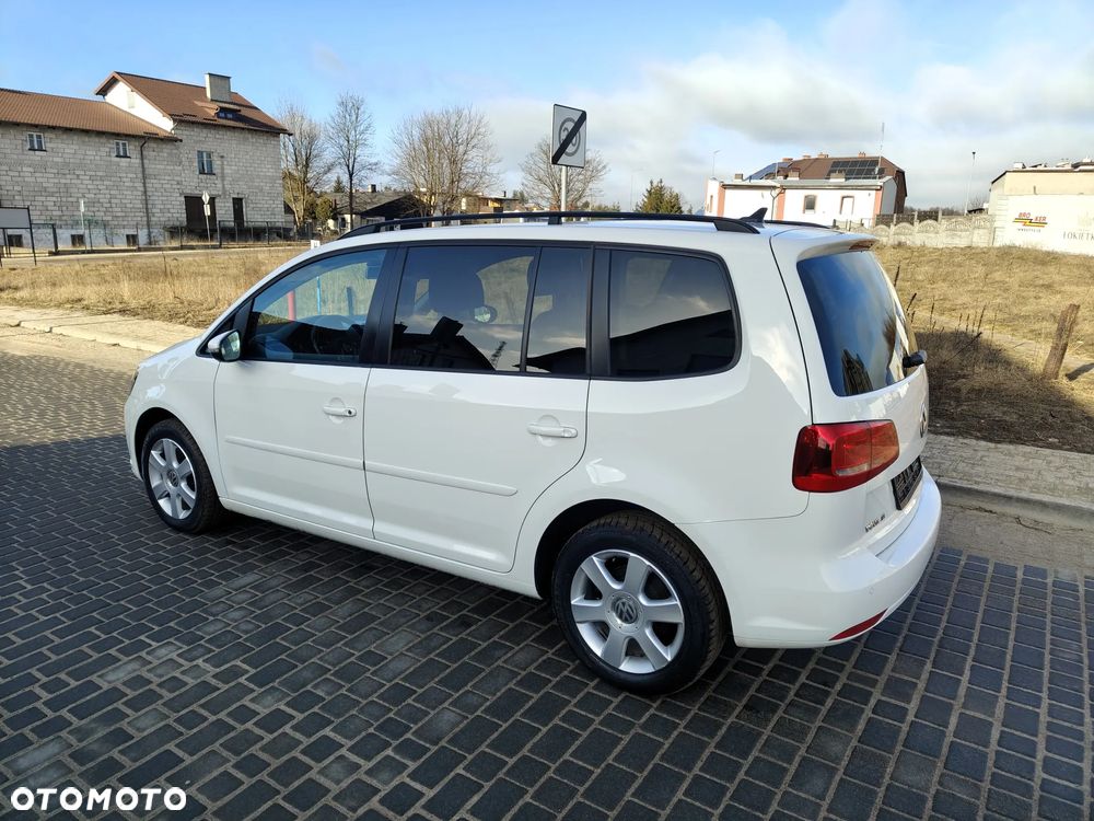 Volkswagen Touran 2.0 TDI DPF BlueMotion Technology Comfortline - 5