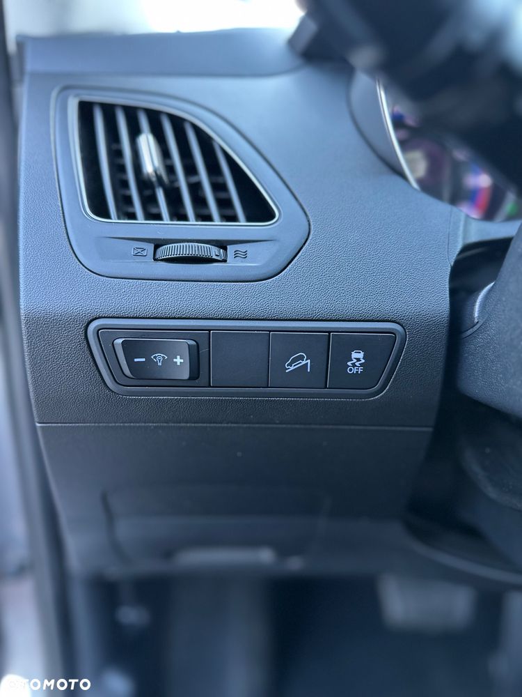 Hyundai ix35 - 32