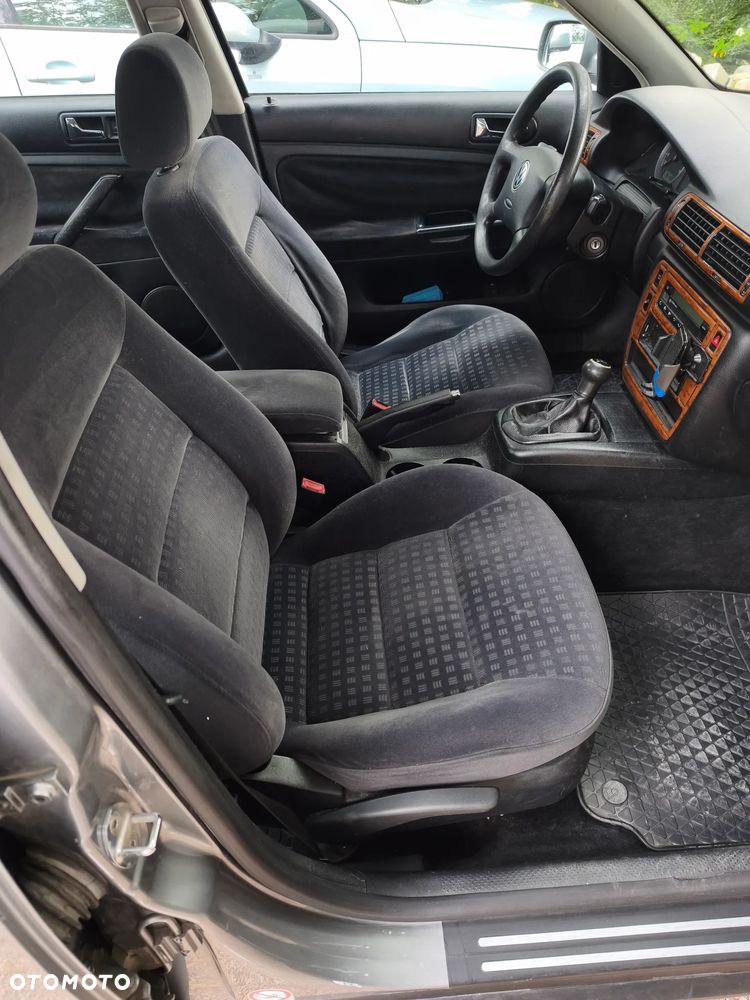 Volkswagen Passat 1.8T Comfortline - 20