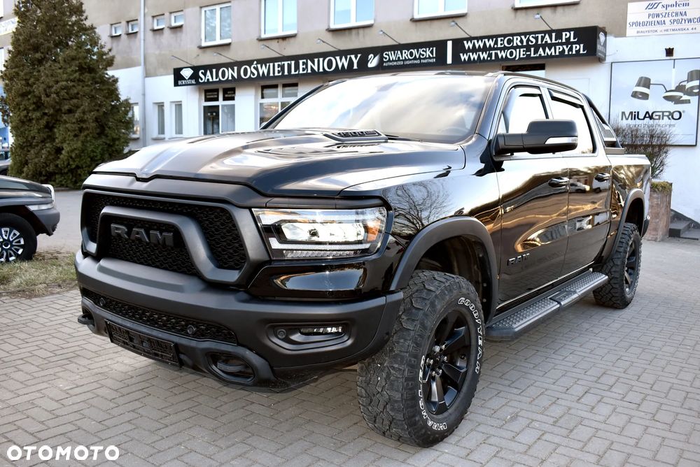 Dodge RAM - 1