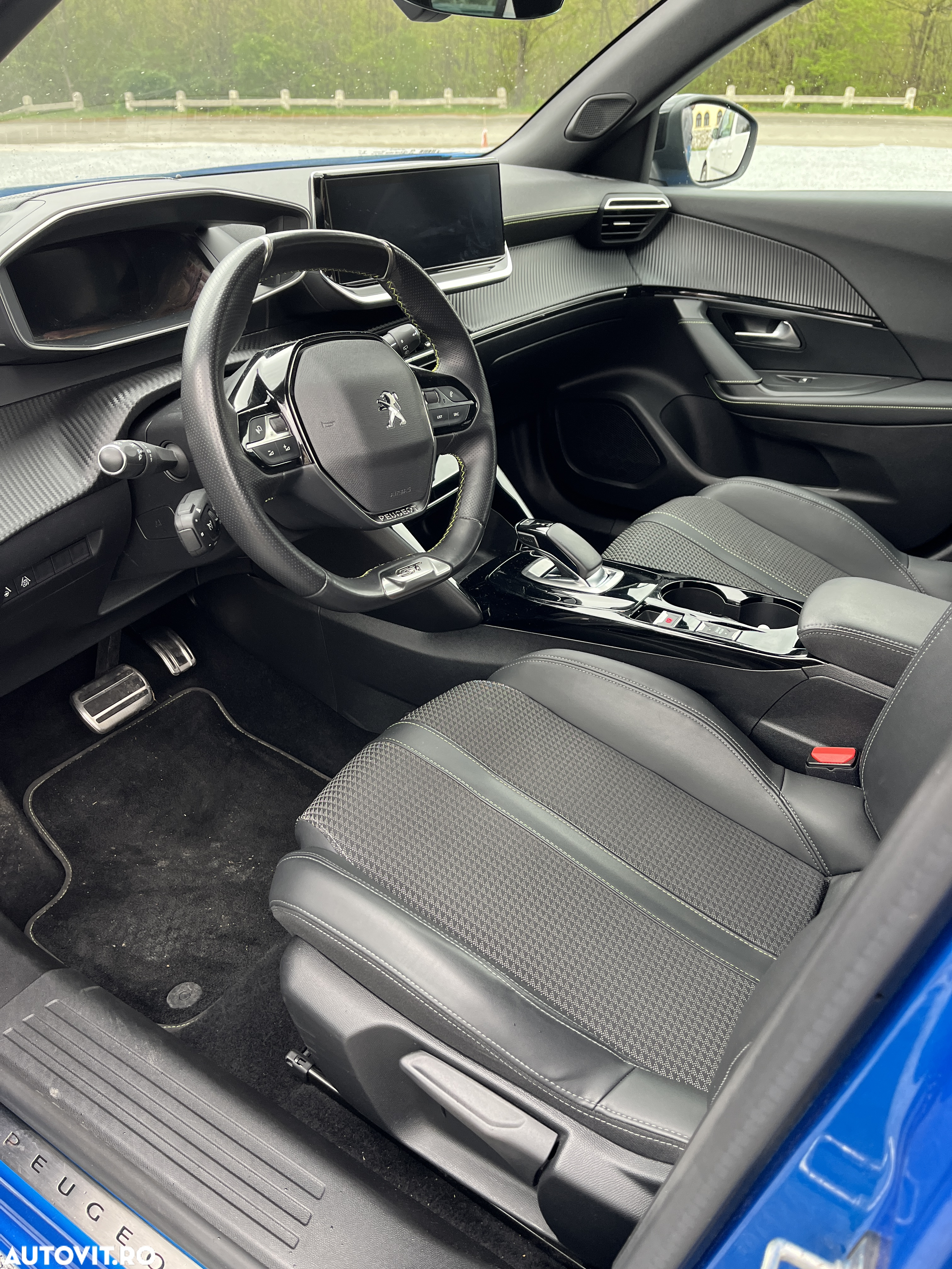 Peugeot 2008 e-2008 GT Line - 13
