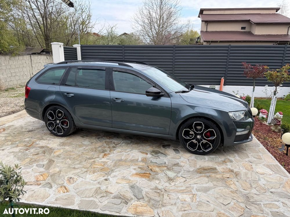 Skoda Octavia 2.0 TDI DSG RS - 3